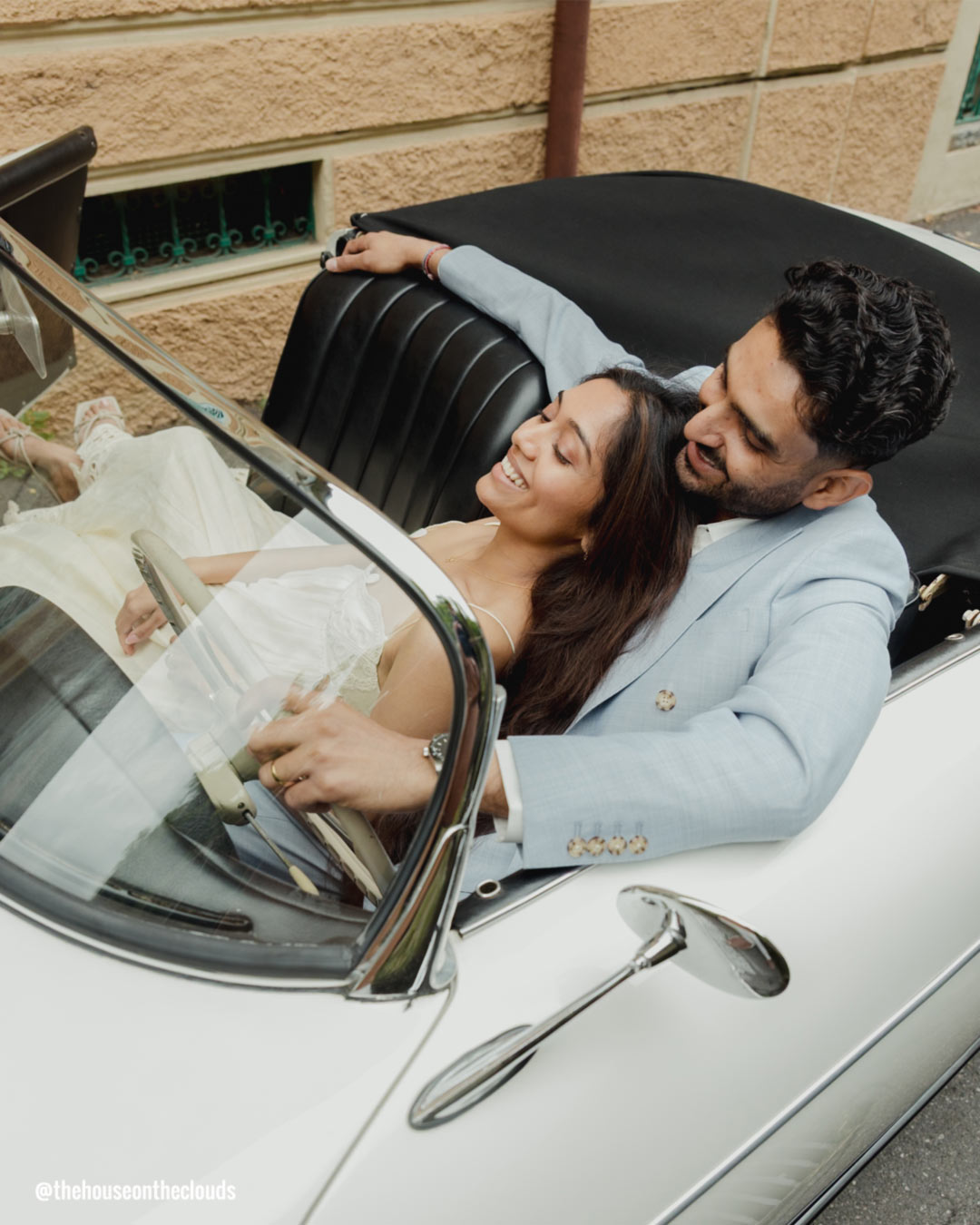 Kinjal Herits πραγματικό γάμο Vintage Car ζευγάρι Kinjal Herits Real Wedding